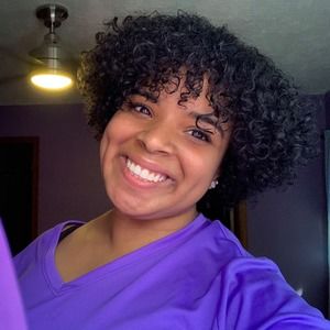 Meet your Posher, Araceli